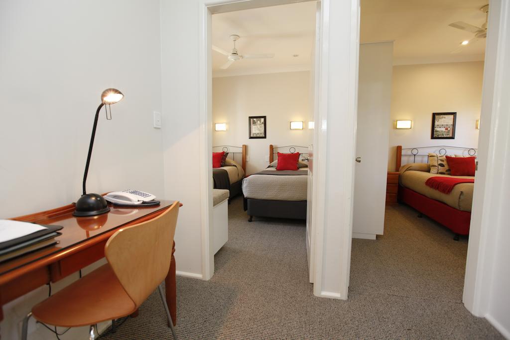 Country Apartments Dubbo Bagian luar foto
