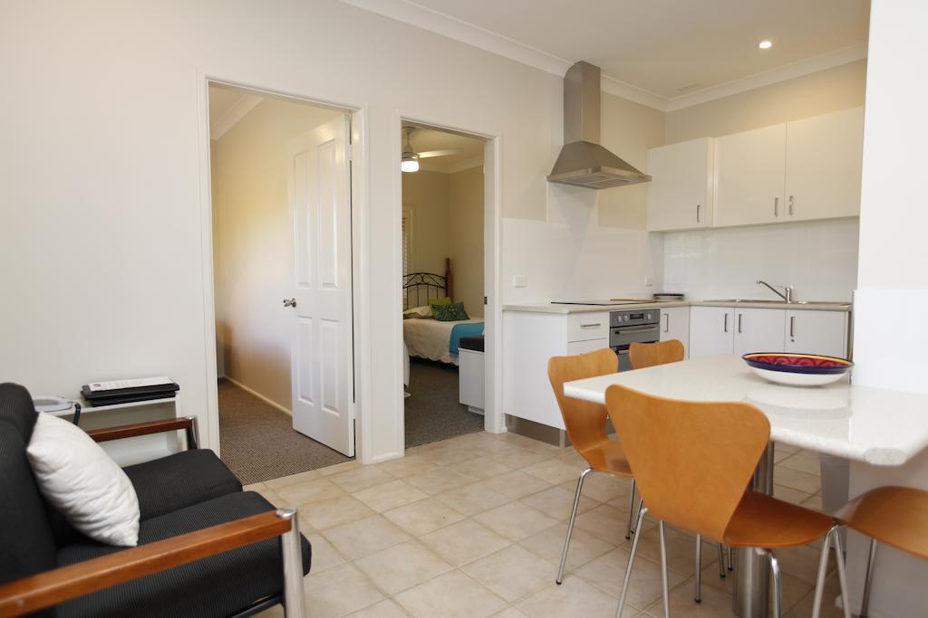 Country Apartments Dubbo Bagian luar foto